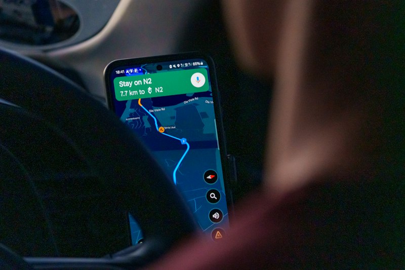 Ubicación GPS en mapa desde el celular dentro del vehículo